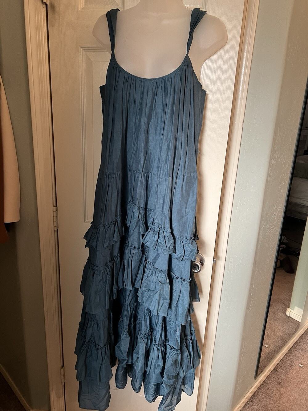 Cinq à Sept Size 10 Lightweight Kandra Tiered Maxi Dress JW7 Midnight Rain